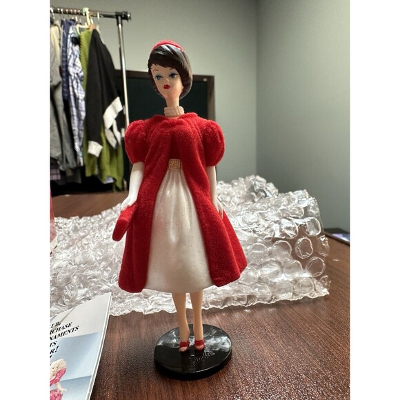 1998 Silken Flame, Barbie #5 1998 Hallmark Barbie Ornament - Picture 2 of 9